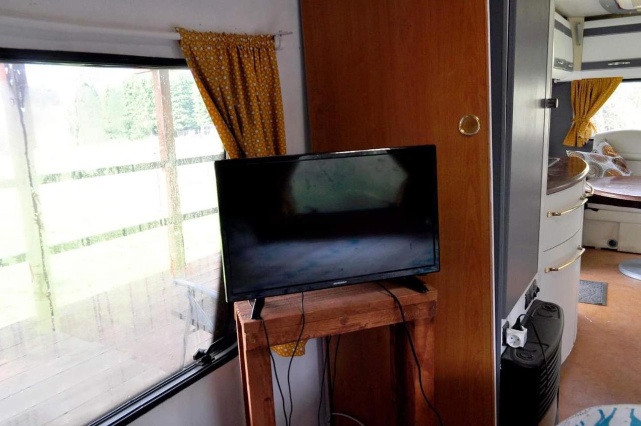 Guillerin Caravan And Glamping Sornac Exterior photo