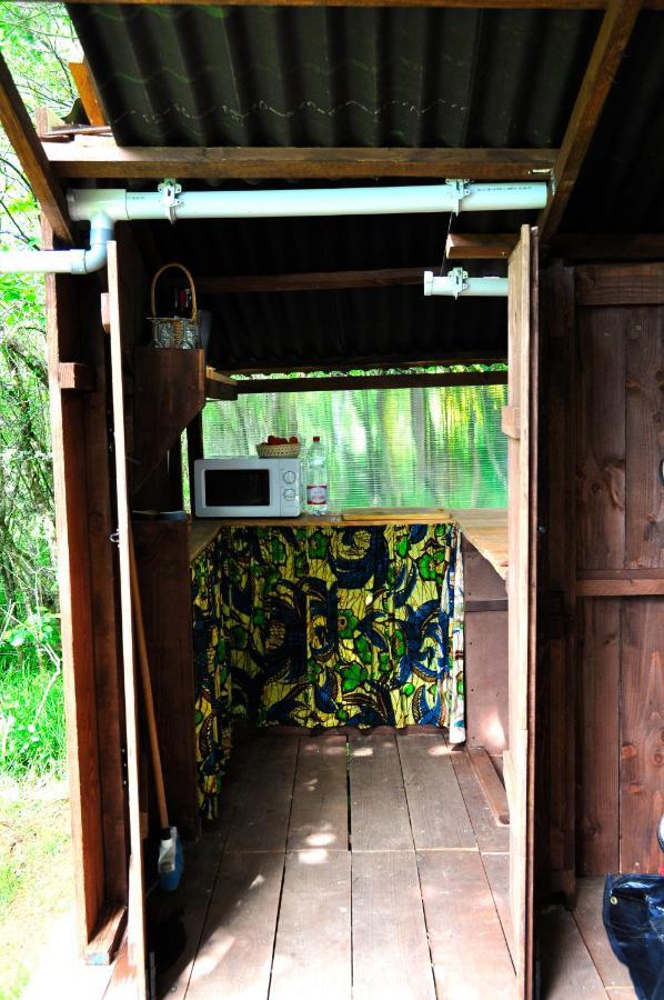 Guillerin Caravan And Glamping Sornac Exterior photo